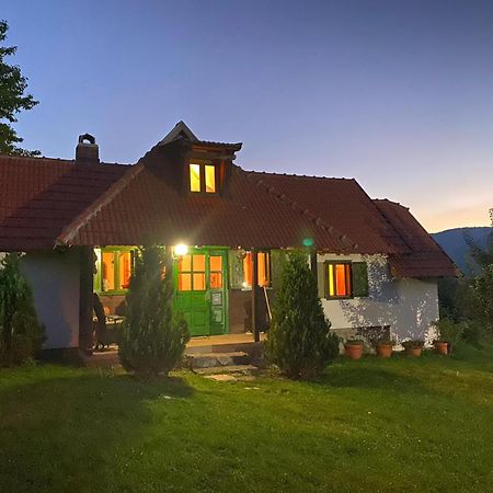 Apartamento Camp Viljamovka Kremna Exterior foto